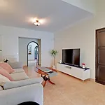 Casa Helena Quarteira